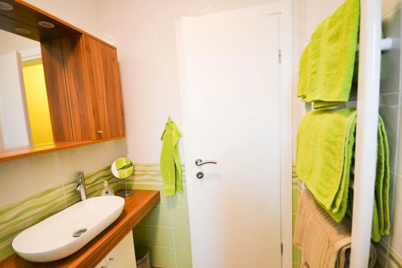 Jutta Apartment Novigrad
