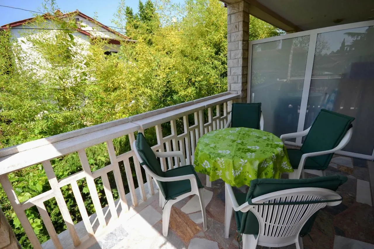 Jutta Apartment Novigrad