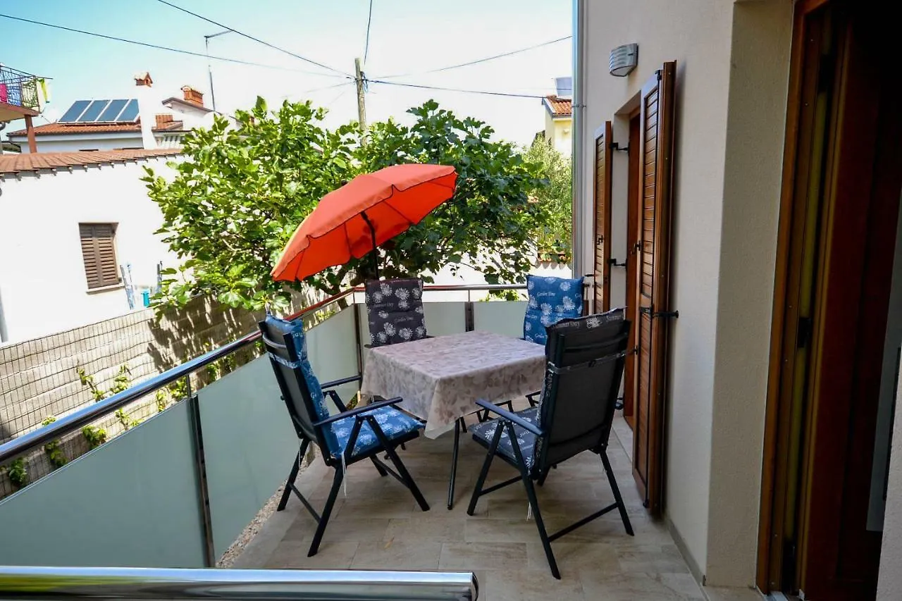 Jutta Apartment Novigrad